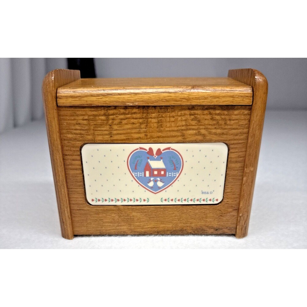 B&D Geese Oak Wood Recipe Box Country Kitchen Farmhouse Card Holder Vintage